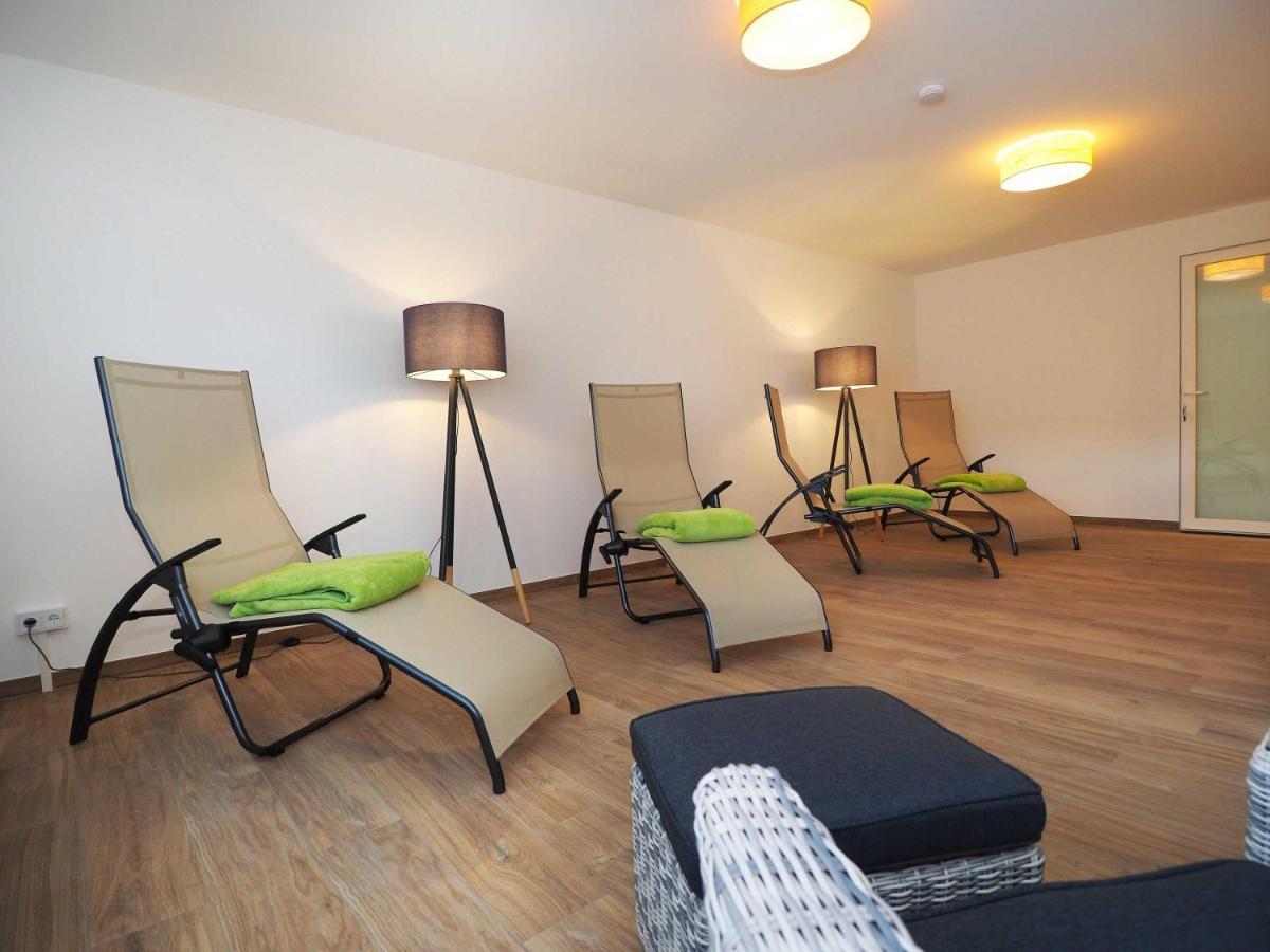 Terrassenwohnung "Treibholz" - Oase Am Haff Garz  Экстерьер фото